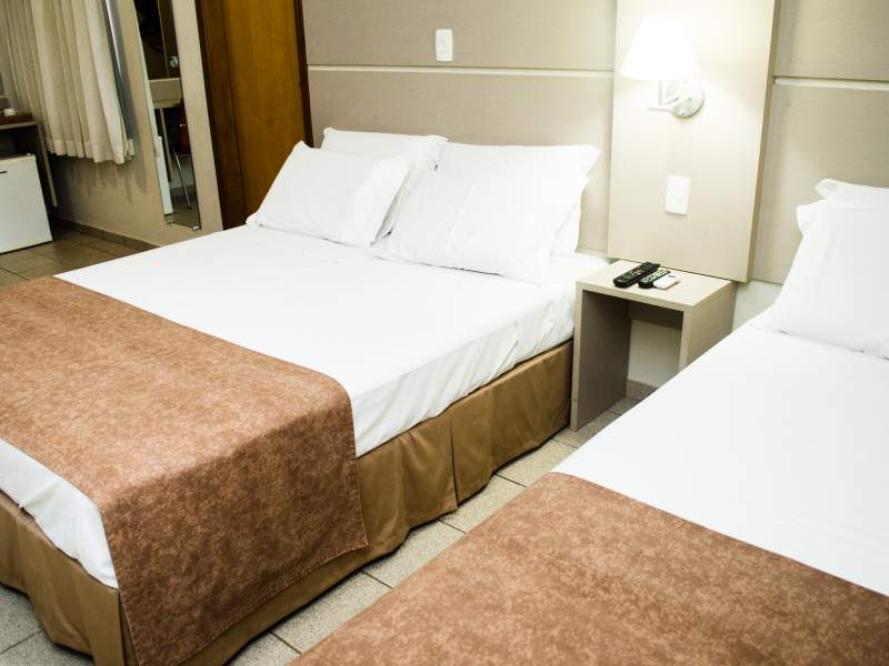 Luxo cama casal e solteiro - Hotel O Casarão